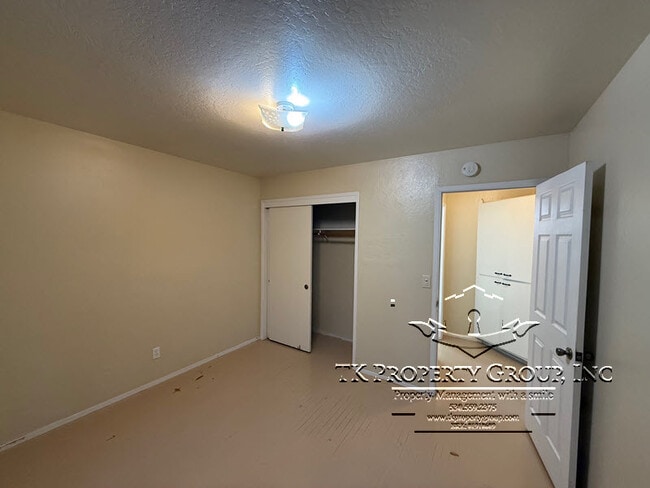 Building Photo - 307 E Maryland Dr