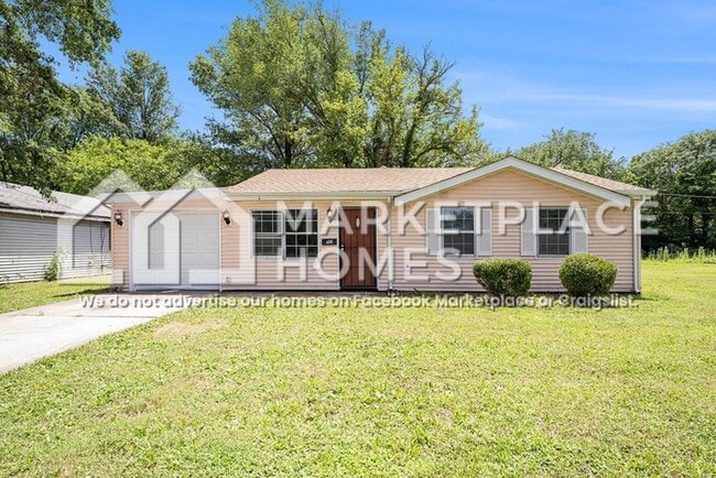 Photo - 4210 N Park Dr House