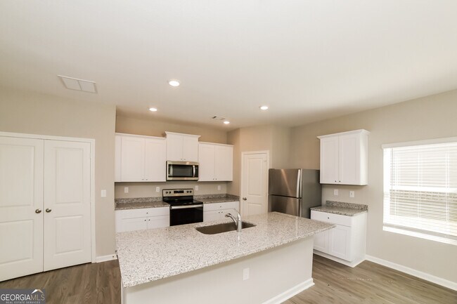 Foto del edificio - 517 Firethorn Ct