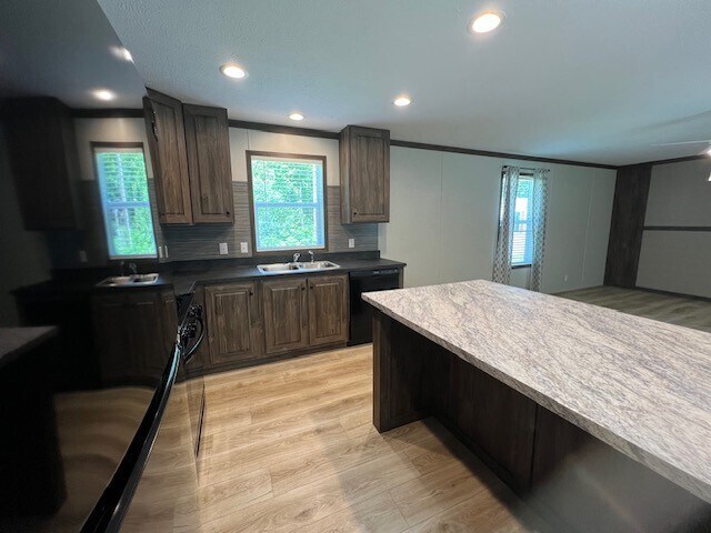 Foto del edificio - 14566 Red Bud Trail N