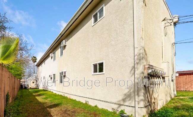 Foto del edificio - 2612 Connie Dr