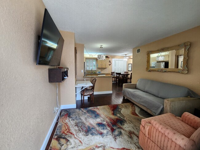 Building Photo - 2223 Fillmore St