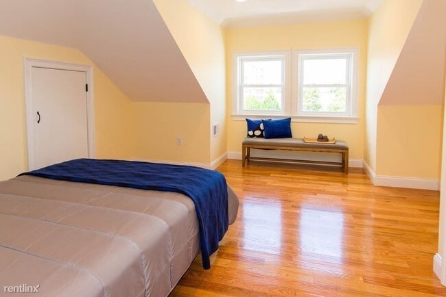 Building Photo - 4 br, 2 bath House - 624 Cambridge St