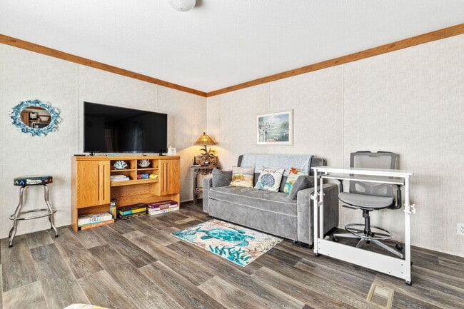 Building Photo - 27851 Roanoke Cir