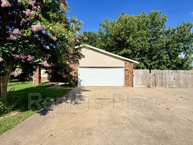 Foto del edificio - 14148 S Poplar Pl