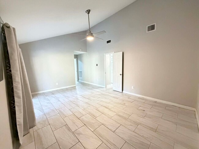 Building Photo - 6610 Campden Dr