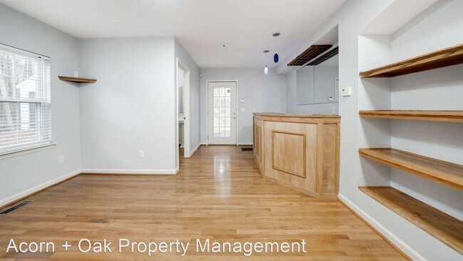 Building Photo - 5 br, 4.5 bath House - 5 Sagar Ct