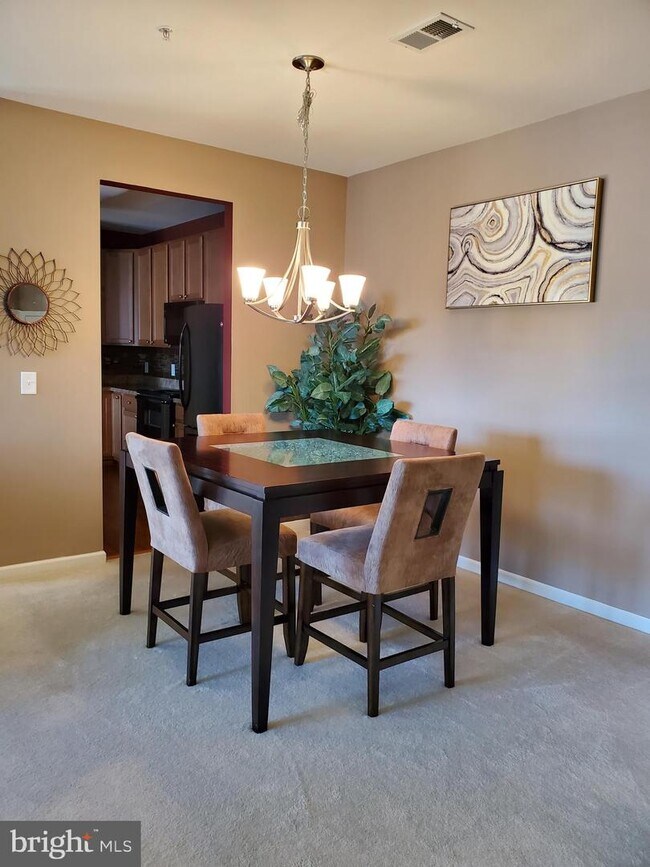 Building Photo - 7559 Stoney Run Dr