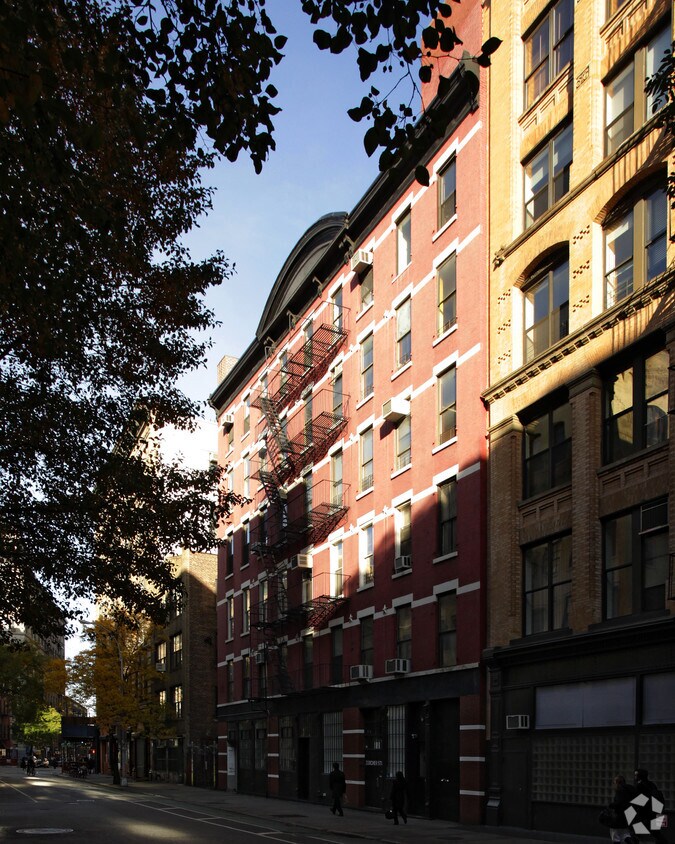 Primary Photo - East Village
