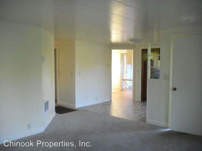 Building Photo - 2 br, 1 bath House - 3094 Stark St