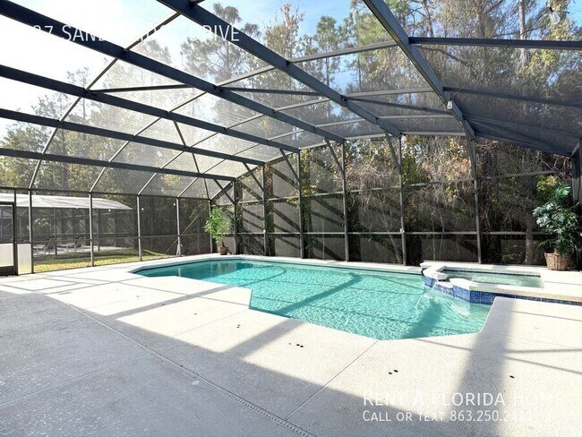 Foto del edificio - 287 Sandy Ridge Dr