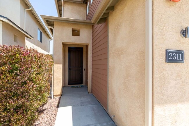Foto del edificio - 4 Bed, 2.5 Bath - Lemon Grove Single Famil...