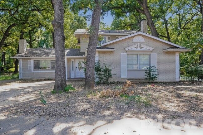 Building Photo - 2606 Olympia Ct