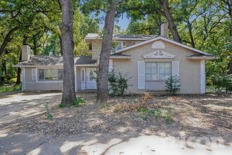 Building Photo - 2606 Olympia Ct