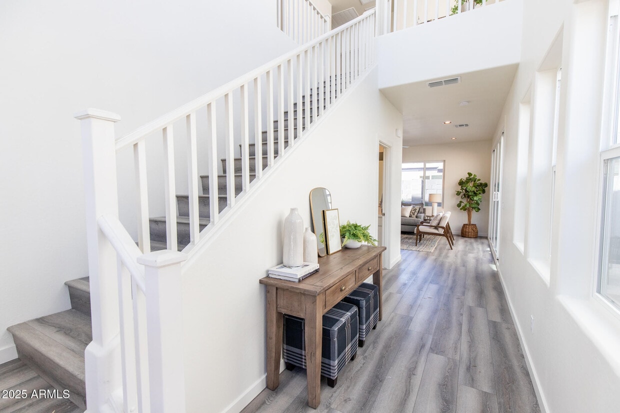 Foto principal - 3721 E Flower St