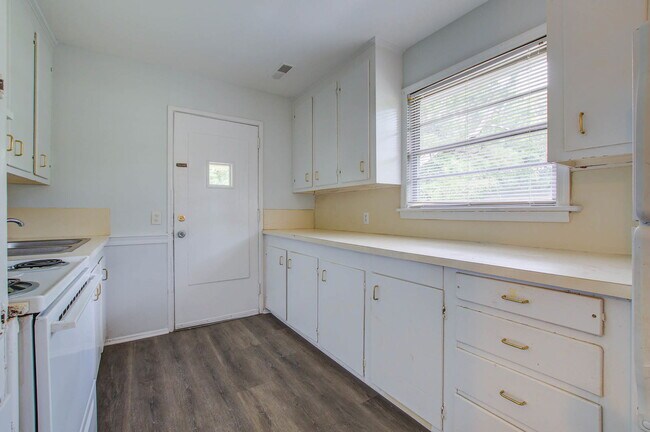 Building Photo - 1511 Mulberry St