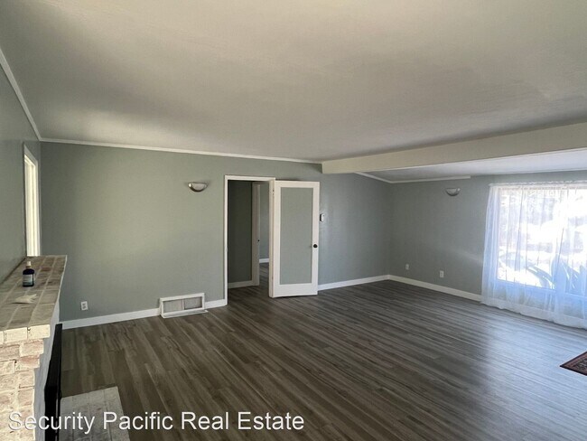 Foto del edificio - 3 br, 1 bath House - 2810 Gaynor Ave