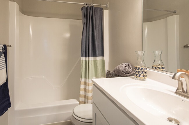 Building Photo - ReNew Newport News