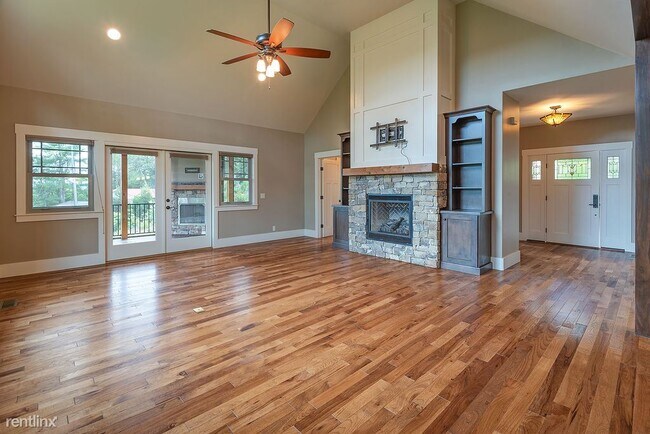 Building Photo - 3 br, 2.5 bath House - 87 Gibson Road