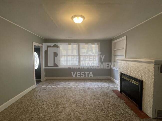 Building Photo - Four Bedroom Home in West Macon