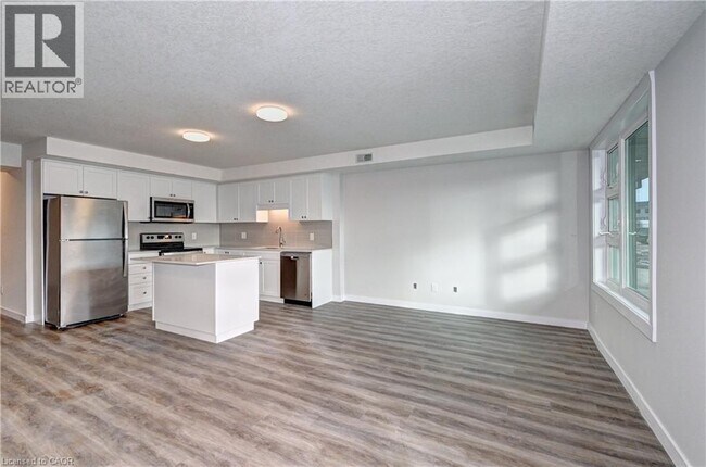 Building Photo - 118 Gravel Ridge Trail