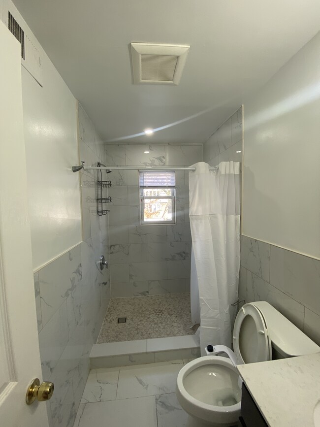 FULLY RENOVATED MASTER BATH - 900 Pavonia Ave