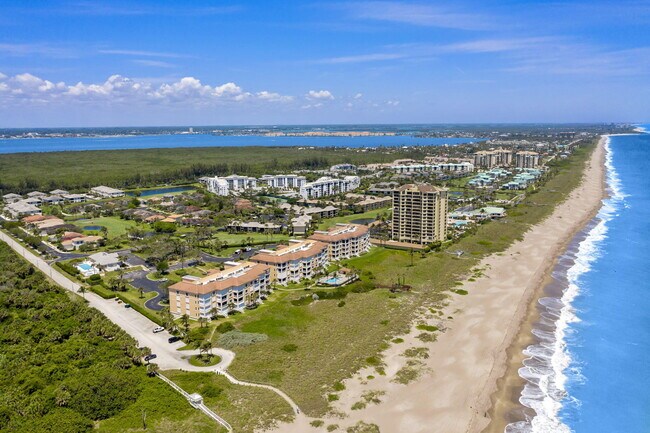 Building Photo - 800 Southstar Dr