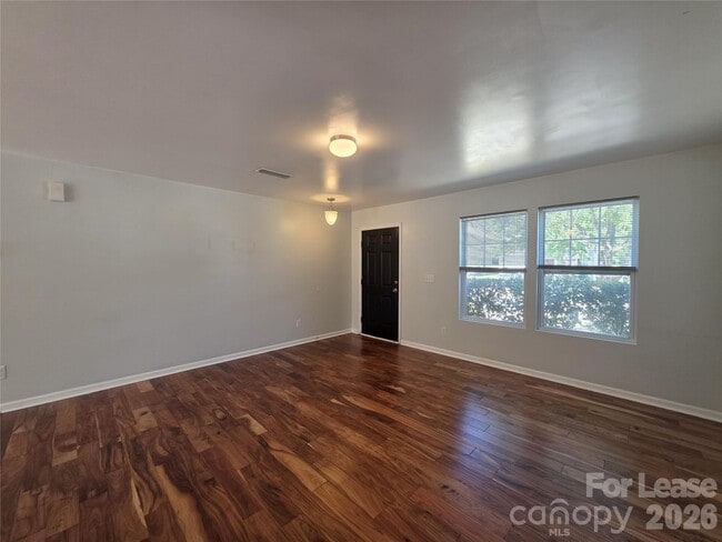 Building Photo - 6142 Salamander Run Ln