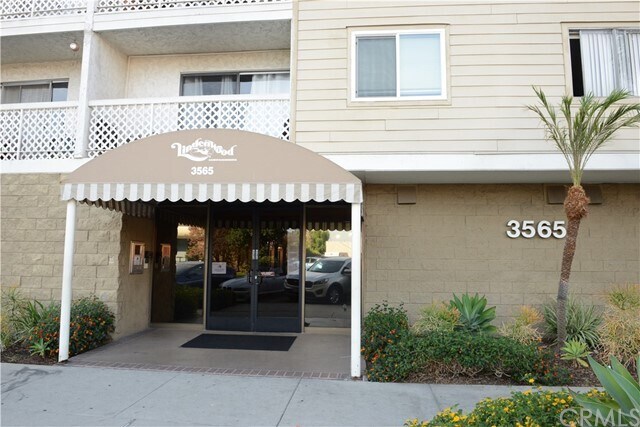 Primary Photo - 3565 Linden Ave
