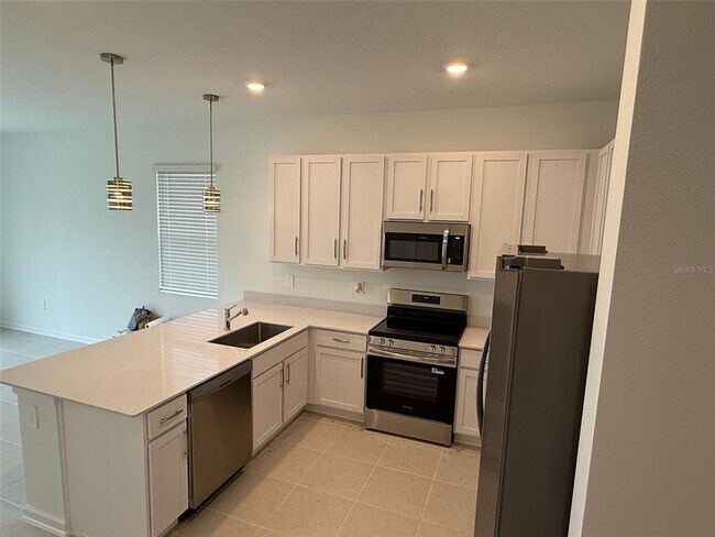 Foto del edificio - 2691 Skyline Lp