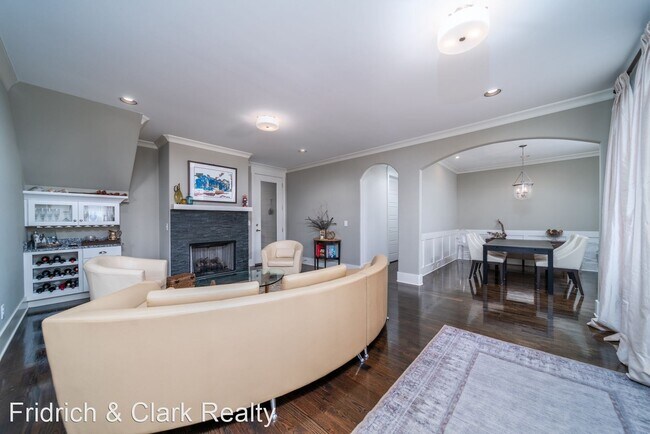 Foto del edificio - 3 br, 2.5 bath House - 1819 Primrose Ave