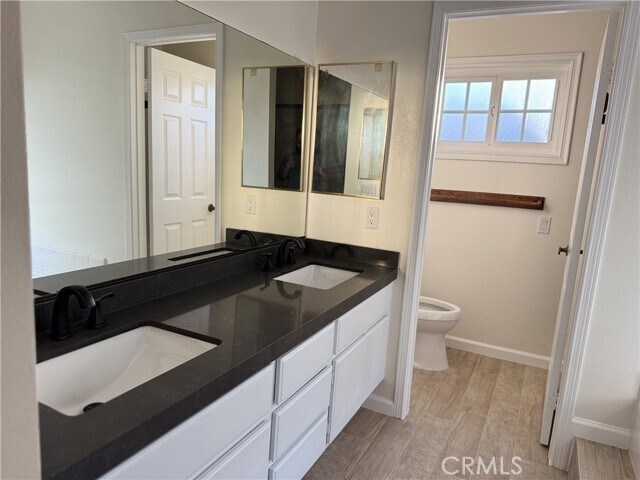 Building Photo - 5525 Greenwich Cir