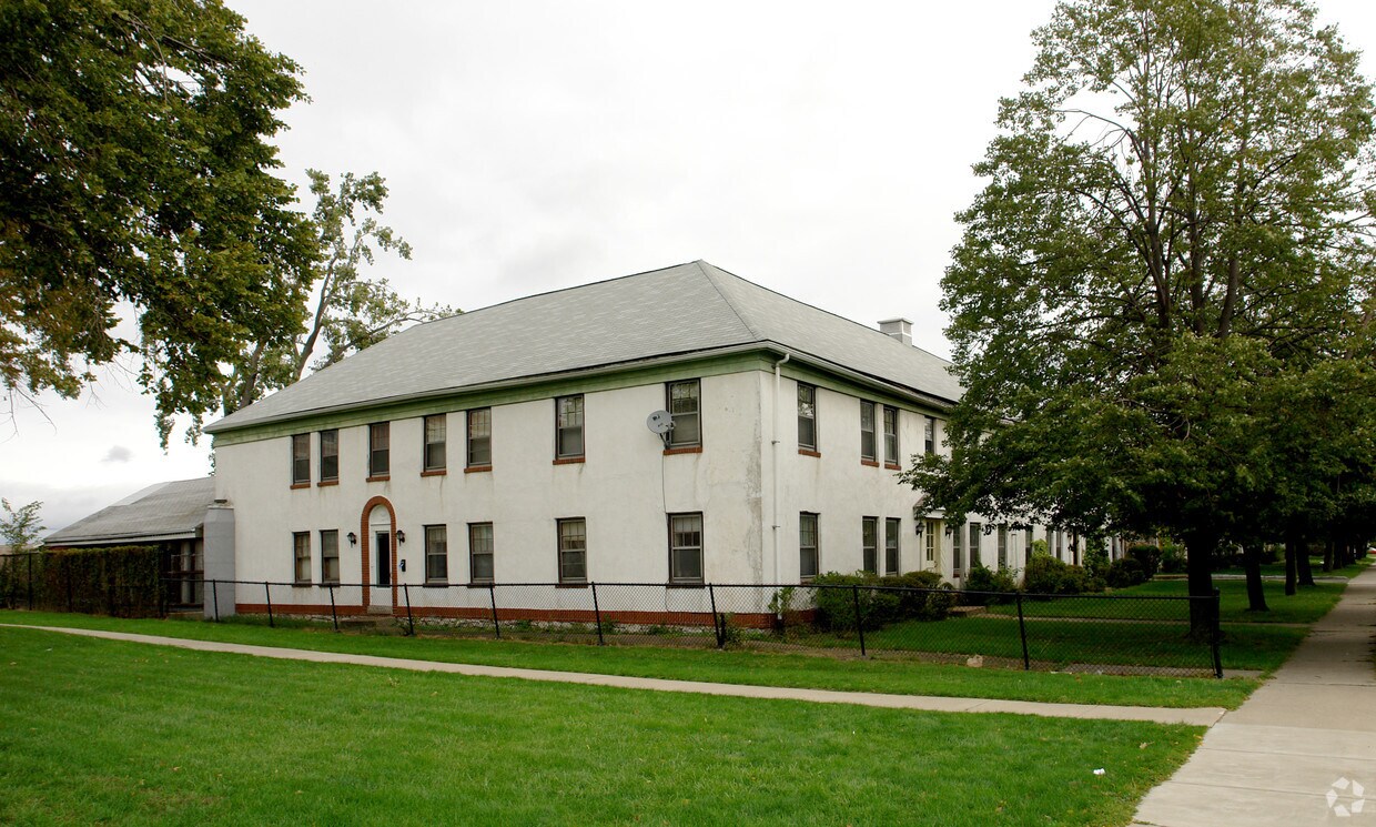 Foto principal - 900 Amherst St