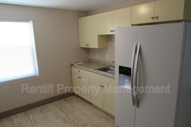 Foto del edificio - 2420 Franklin St