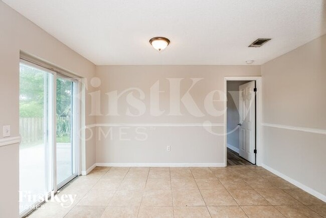 Building Photo - 3669 Longbow Rd