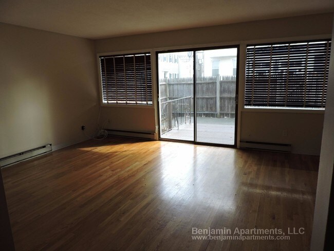 Foto del edificio - 14 Austin St