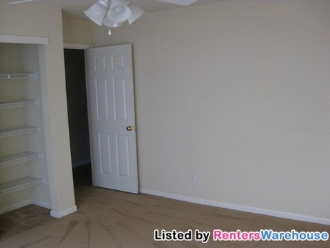 Building Photo - 5438 Lakewood Ter