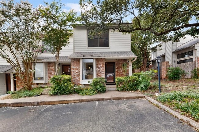 Building Photo - 3801 Menchaca Rd