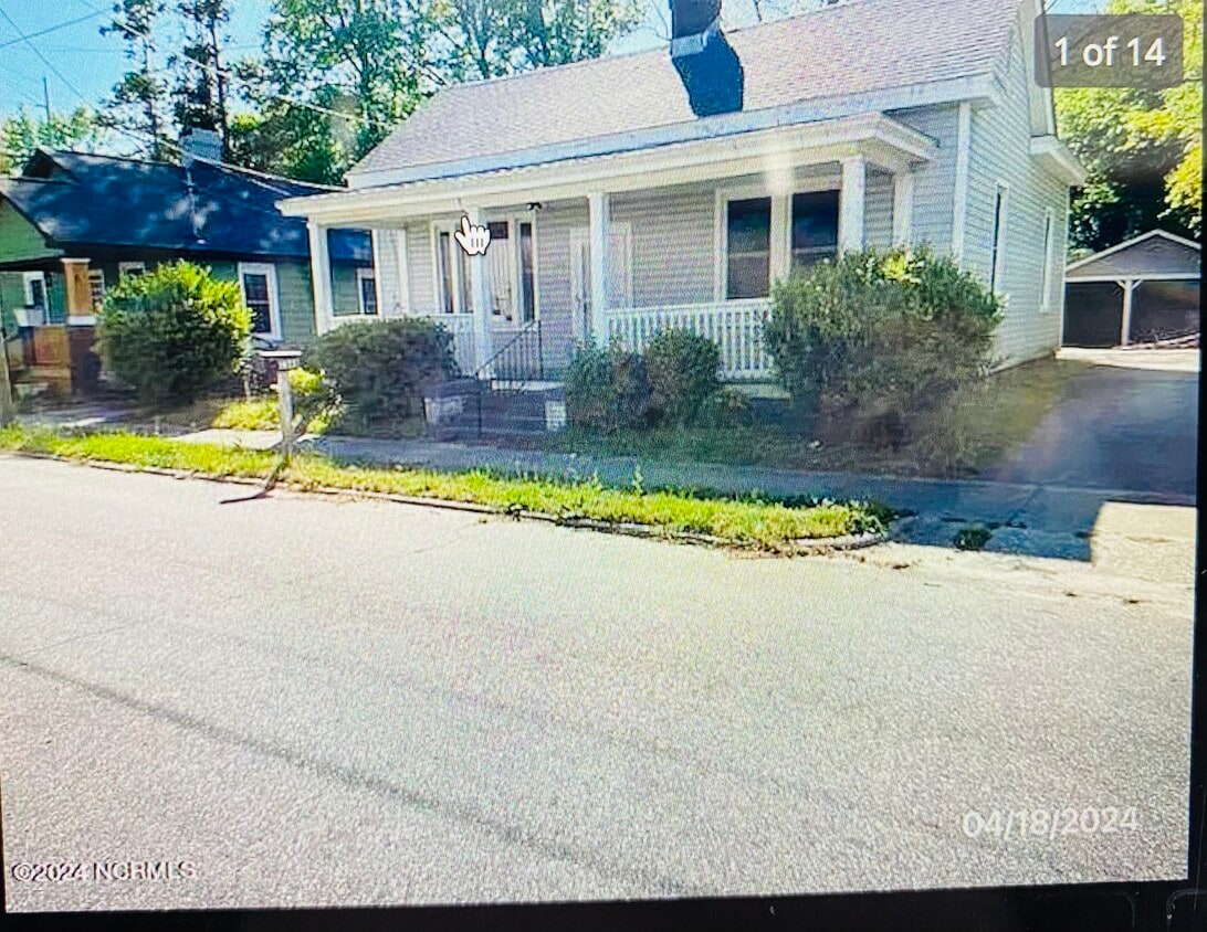 Primary Photo - 1348 S Franklin St