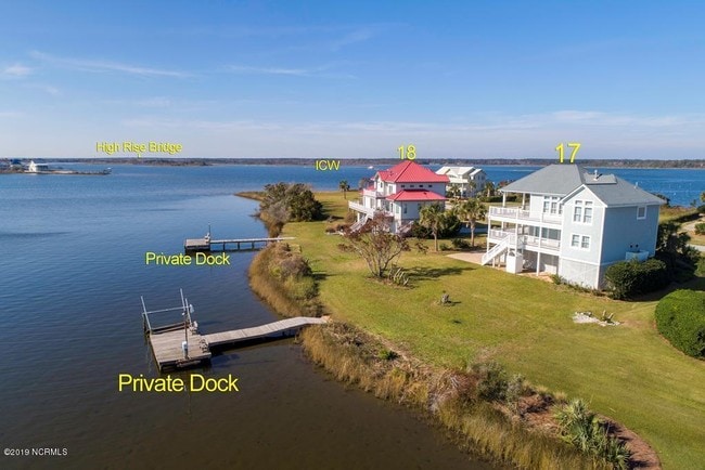 Building Photo - 17 Sailview Dr