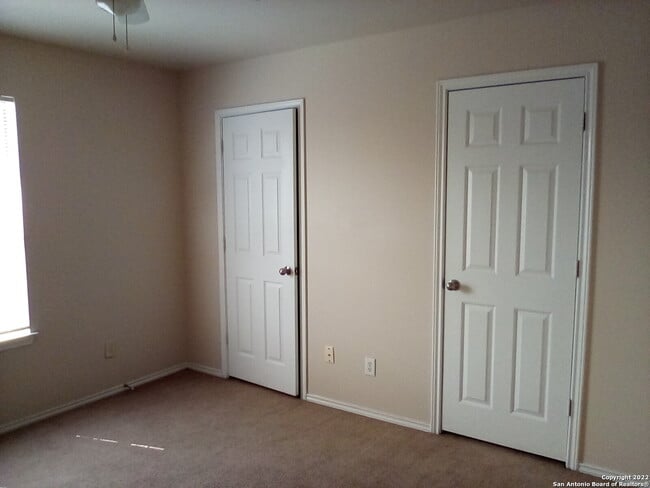 Building Photo - 10607 Mathom Landing