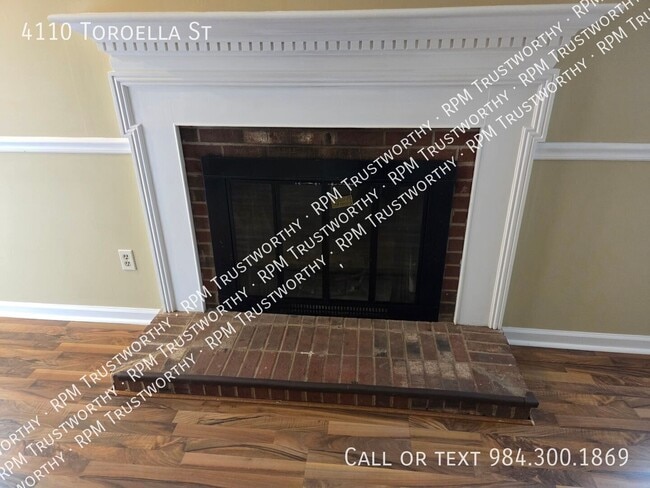 Building Photo - 4110 Toroella St