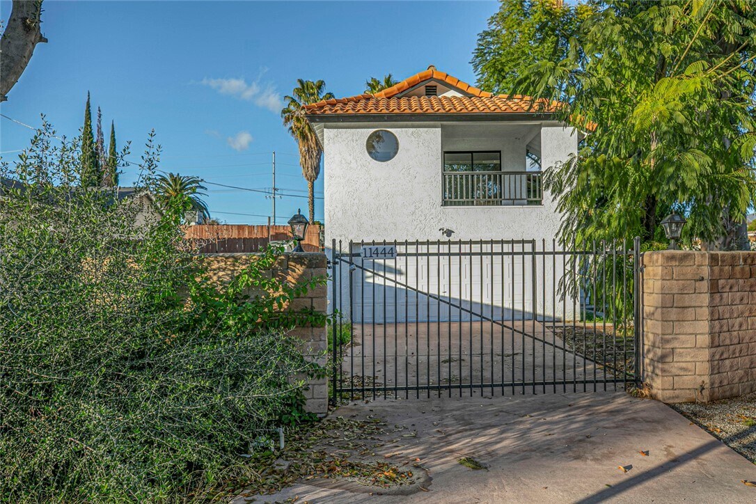 Foto principal - 11444 Odessa Ave