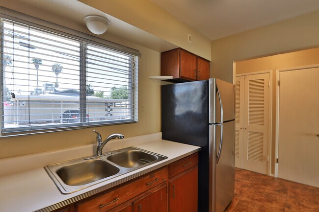 Foto del edificio - 4360 N 36th St