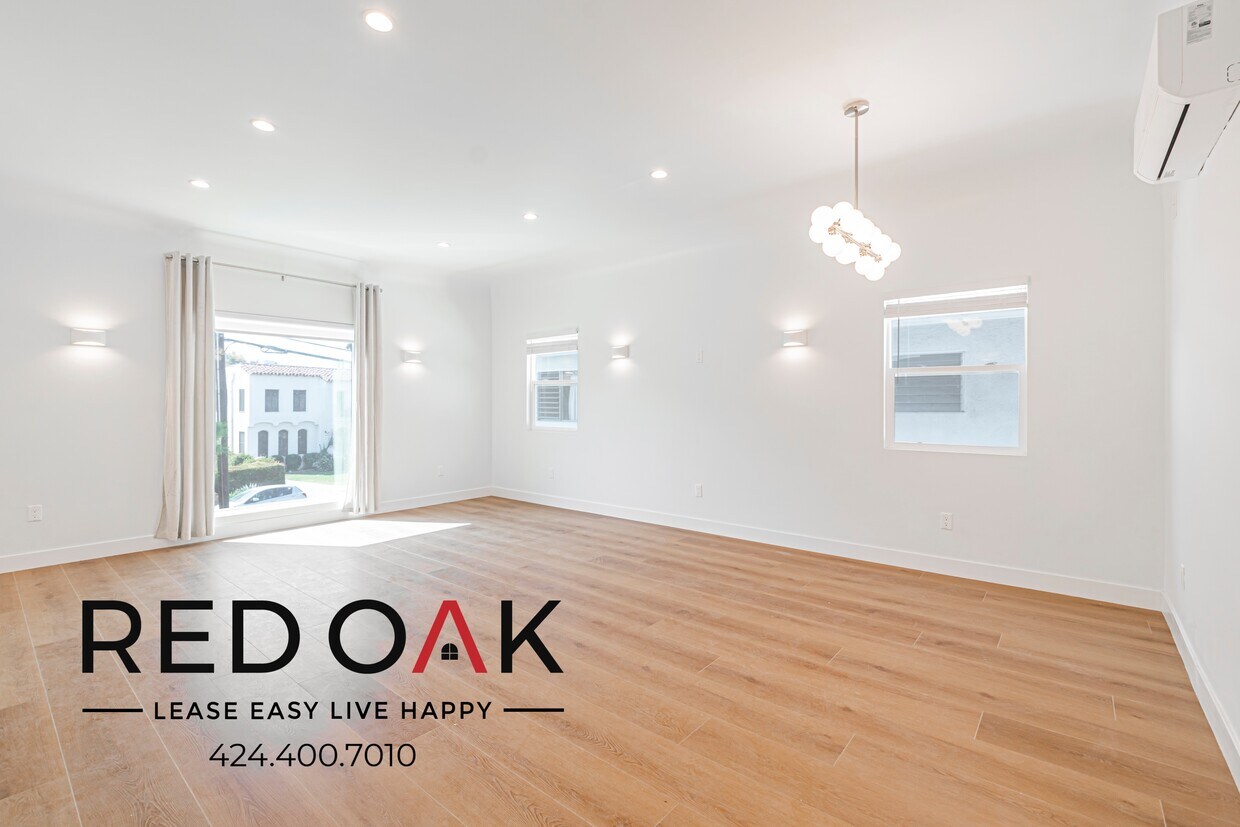 Foto principal - 1448 1/2 Holt Ave