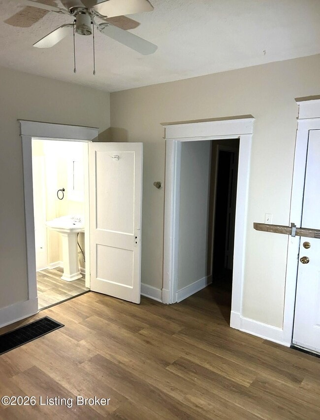 Foto del edificio - 1145 Louis Coleman Jr Drive