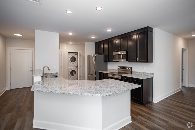 2BR, 2BA - 1,151SF - Evergreen Apartments