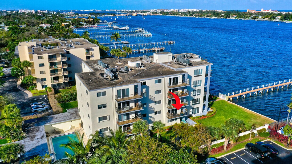 Foto principal - 1206 S Lake Dr