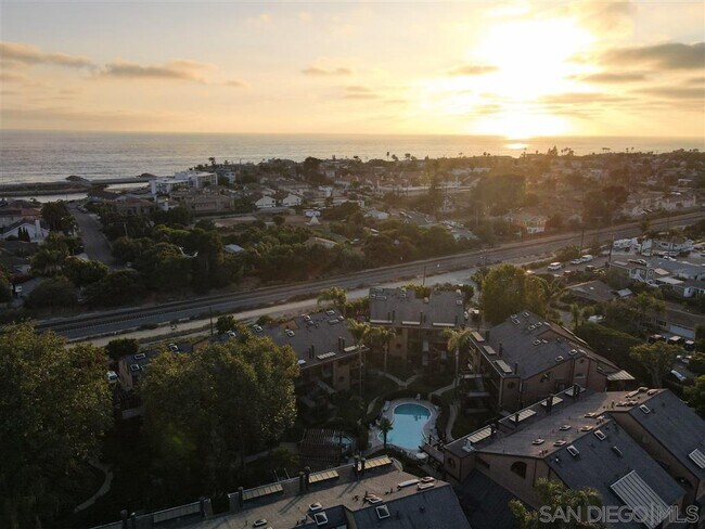 Birdseye view - 4004 Aguila St