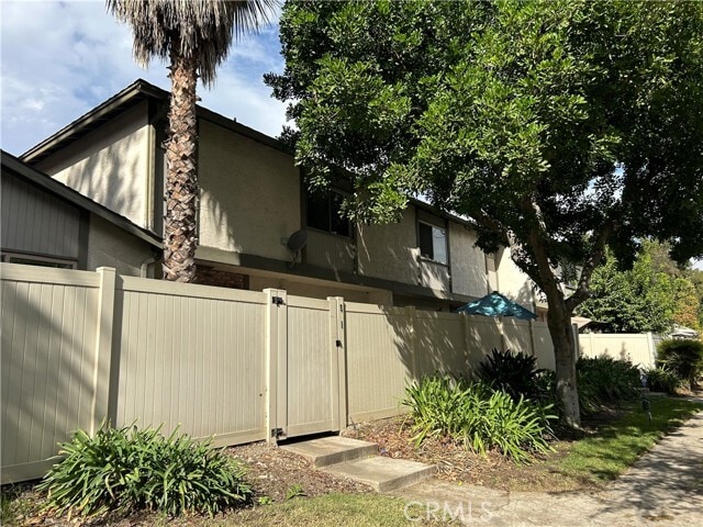Building Photo - 511 D St
